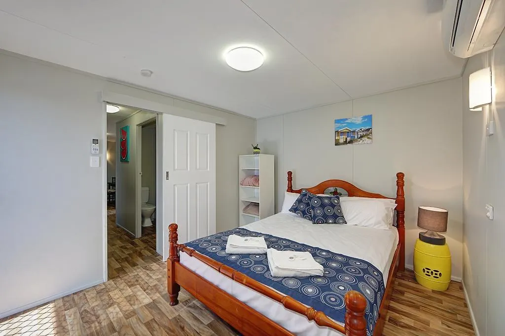 Alva Beach Tourist Park Villa 3*,